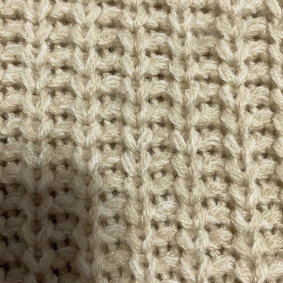 knitted sweater - Picture 3 of 3